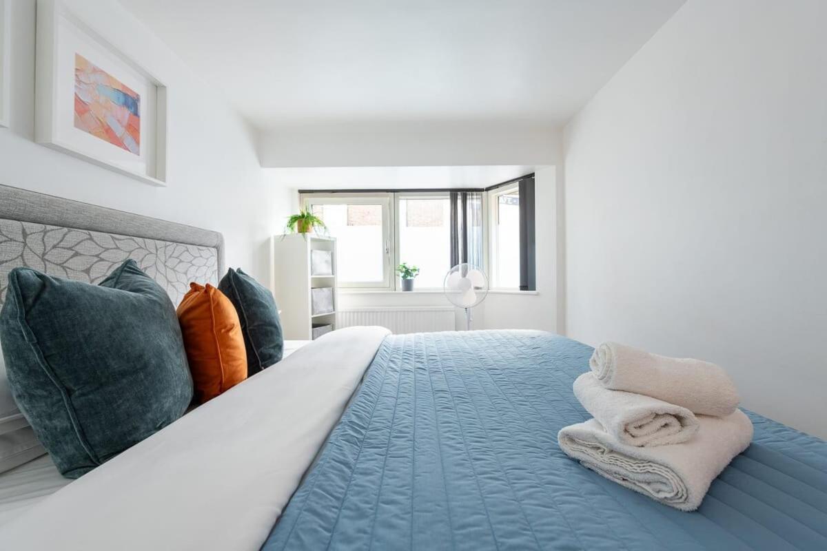 City Center,2 Bedroom Apartment With Parking Cambridge  Bagian luar foto