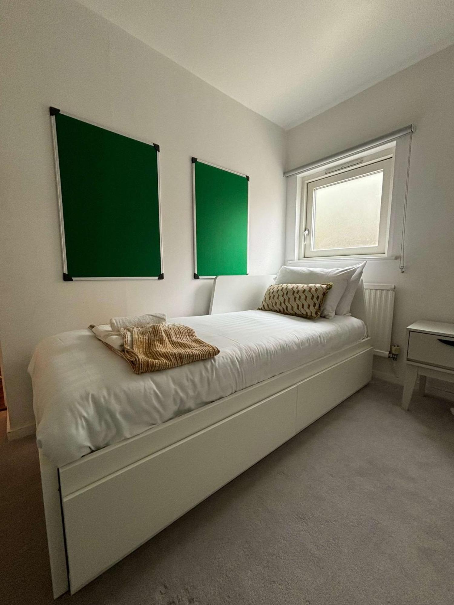 City Center,2 Bedroom Apartment With Parking Cambridge  Bagian luar foto